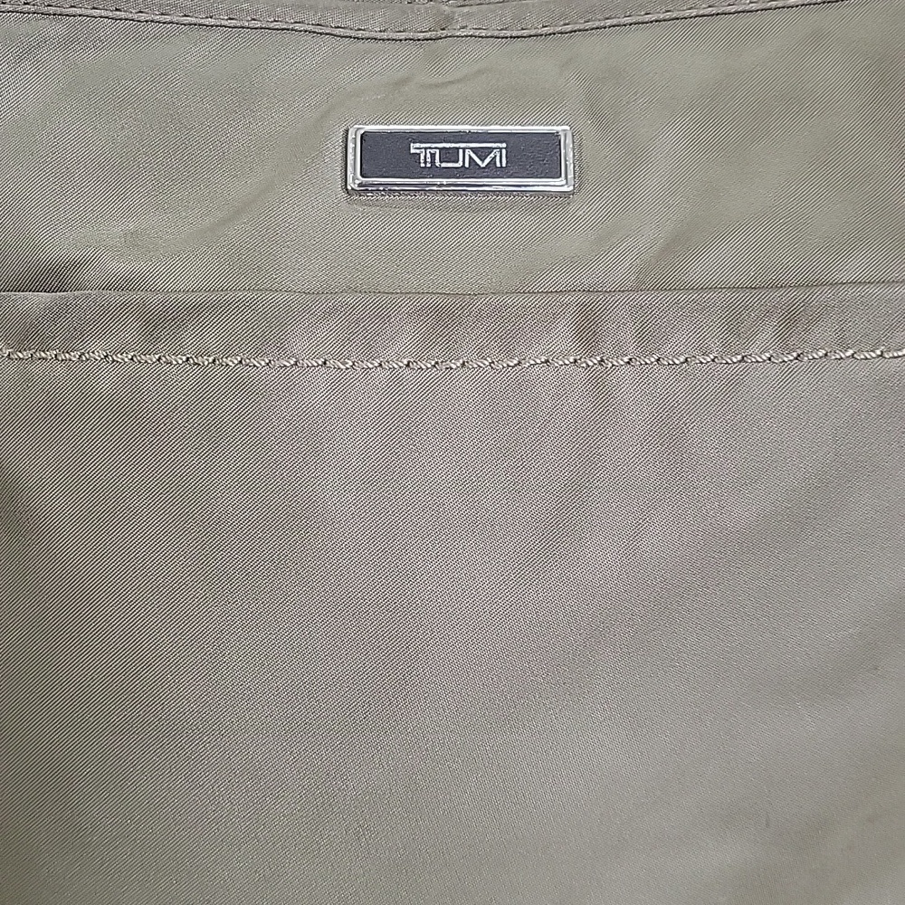 Tumi Olive Green Nylon Crossbody Shoulder Bag - Picture 3 of 16